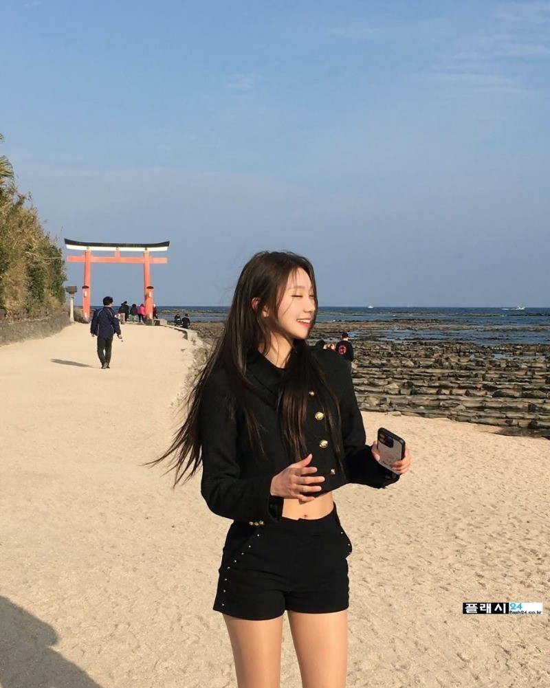 은근 쌔끈한 치어리더 박담비-5