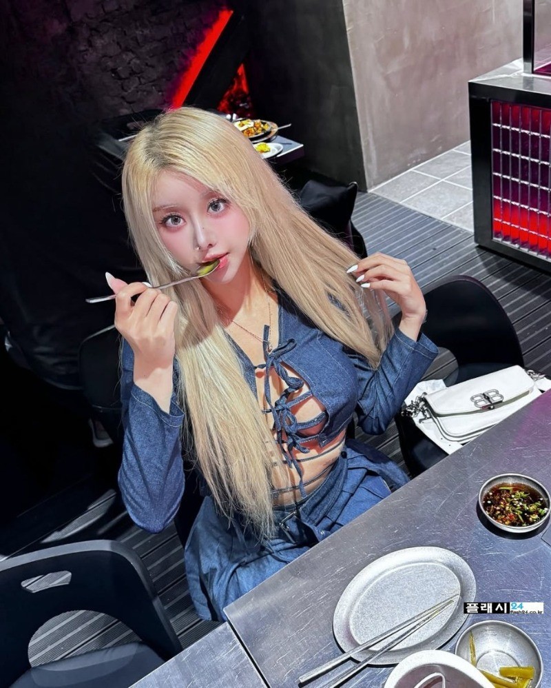 ㅇㅎ)레이싱모델 DJ 마가린 평소에도 장난없네-9