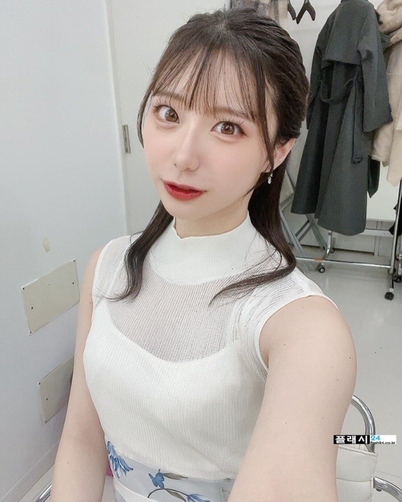 지방 방송국 아나운서 출신 신인 배우 미요시 유카-4