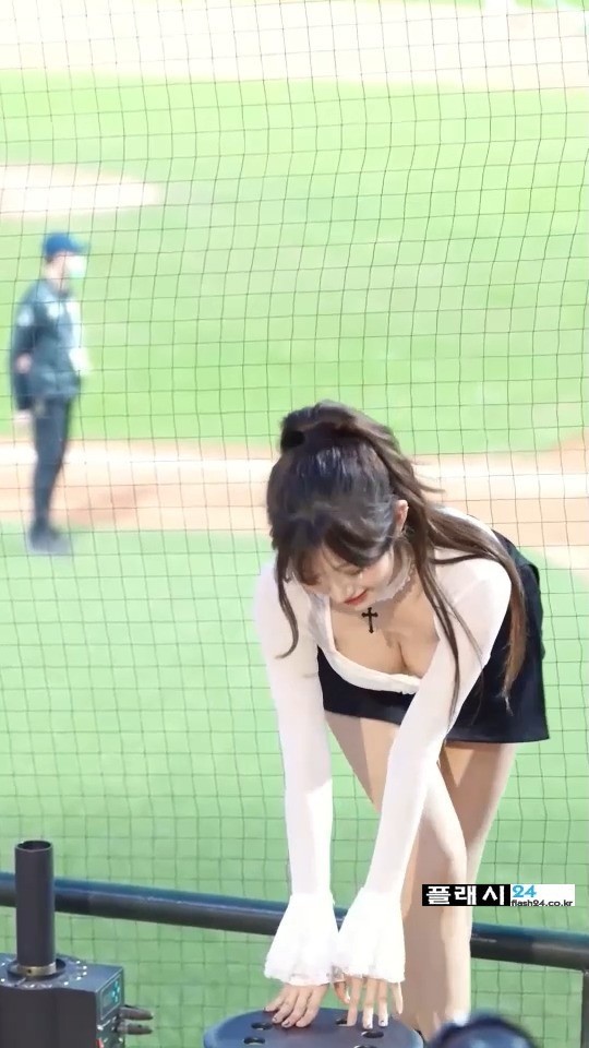 대만에서 역대급 포착된 이주은 치어리더-11
