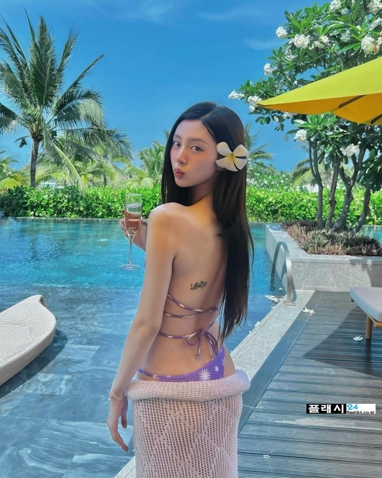 한승연애2 팔색조 이지연 한뼘 수영복-4