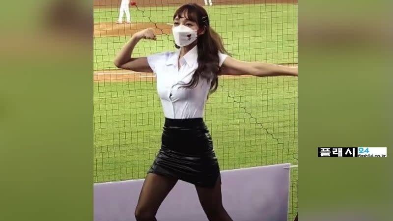 이다혜 치어리더 라이벌 몸매-4