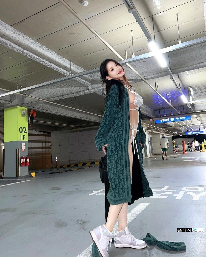 DJ미유 돈 더주고 워터밤 초대하고싶다-7
