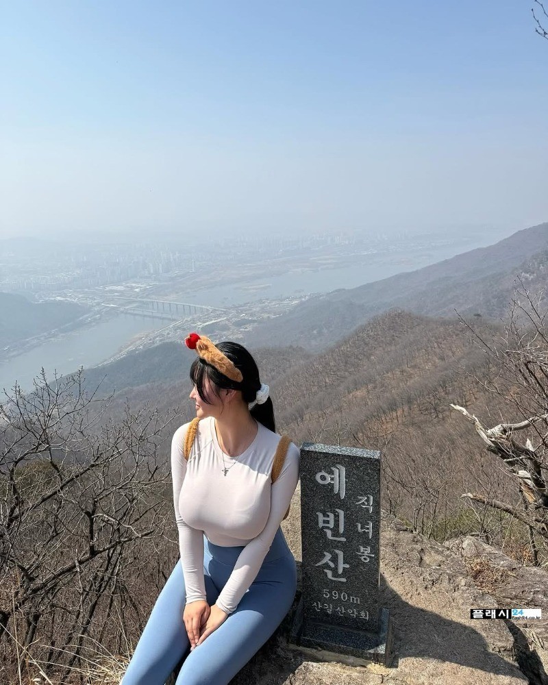 호불호 갈리는 타투 전보연-9