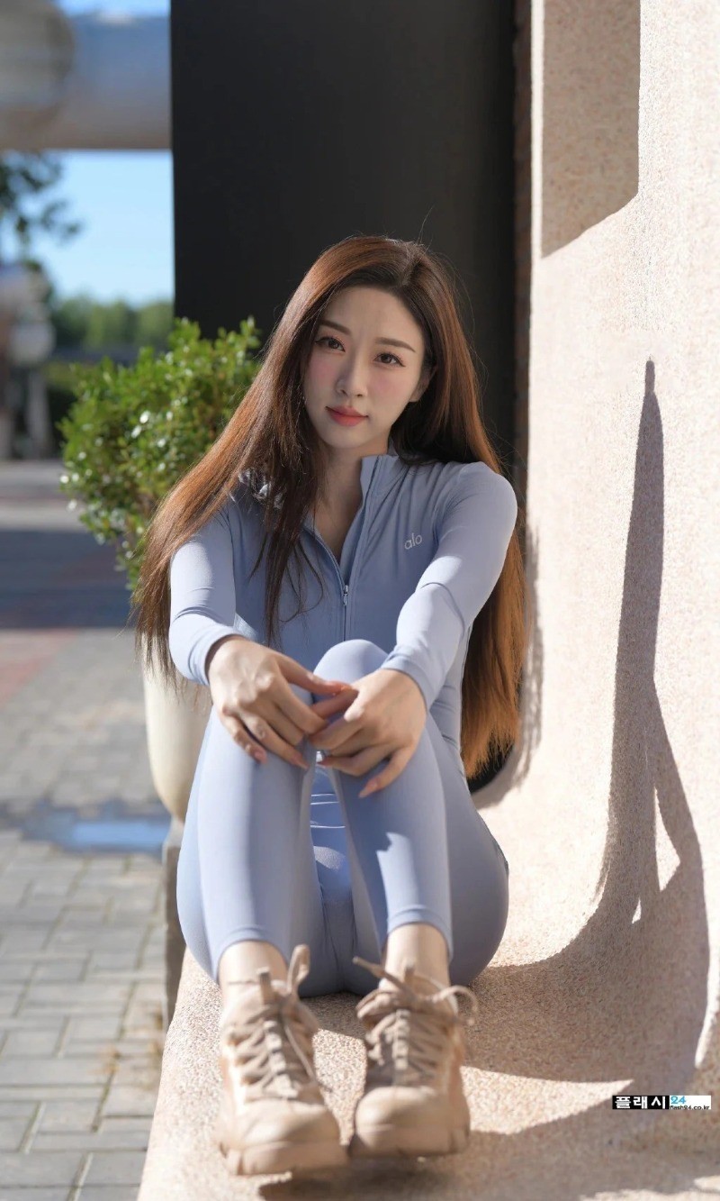 ㅇㅎ)길에서보면 눈 돌아가는 전신 레깅스-9
