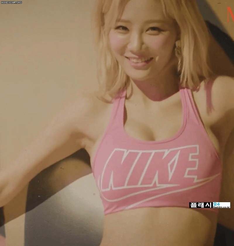 화보 촬영하는 유부녀 빛베리 수준-3