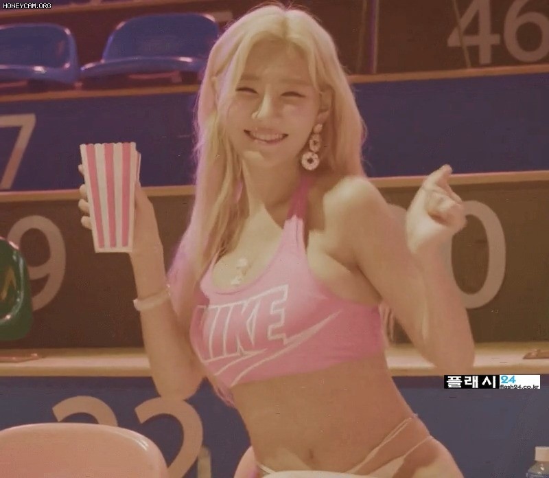 화보 촬영하는 유부녀 빛베리 수준-5