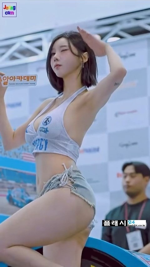 모터쇼 송주아는 꼭 보고옵시다-3