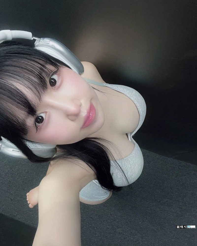 남친 급 흥분 시키는 나나윤 홈 웨어-7