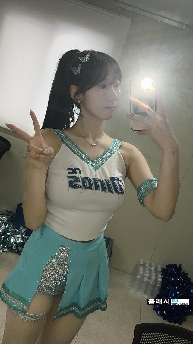 치어리더 감서윤 여성미 돋네-3