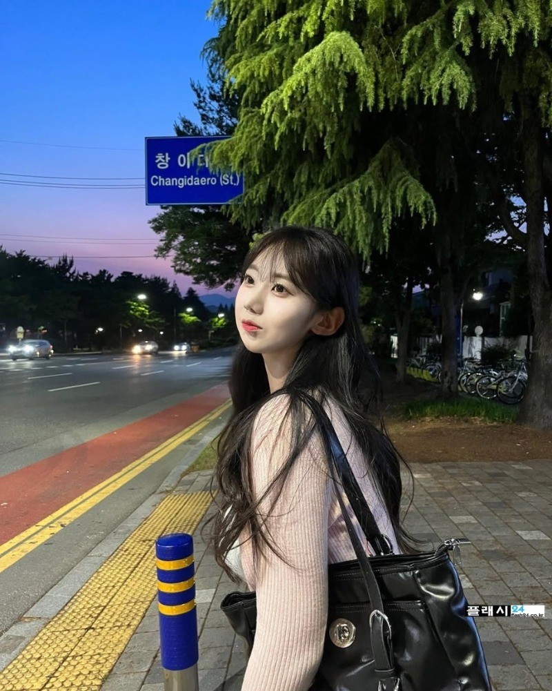 치어리더 감서윤 여성미 돋네-10