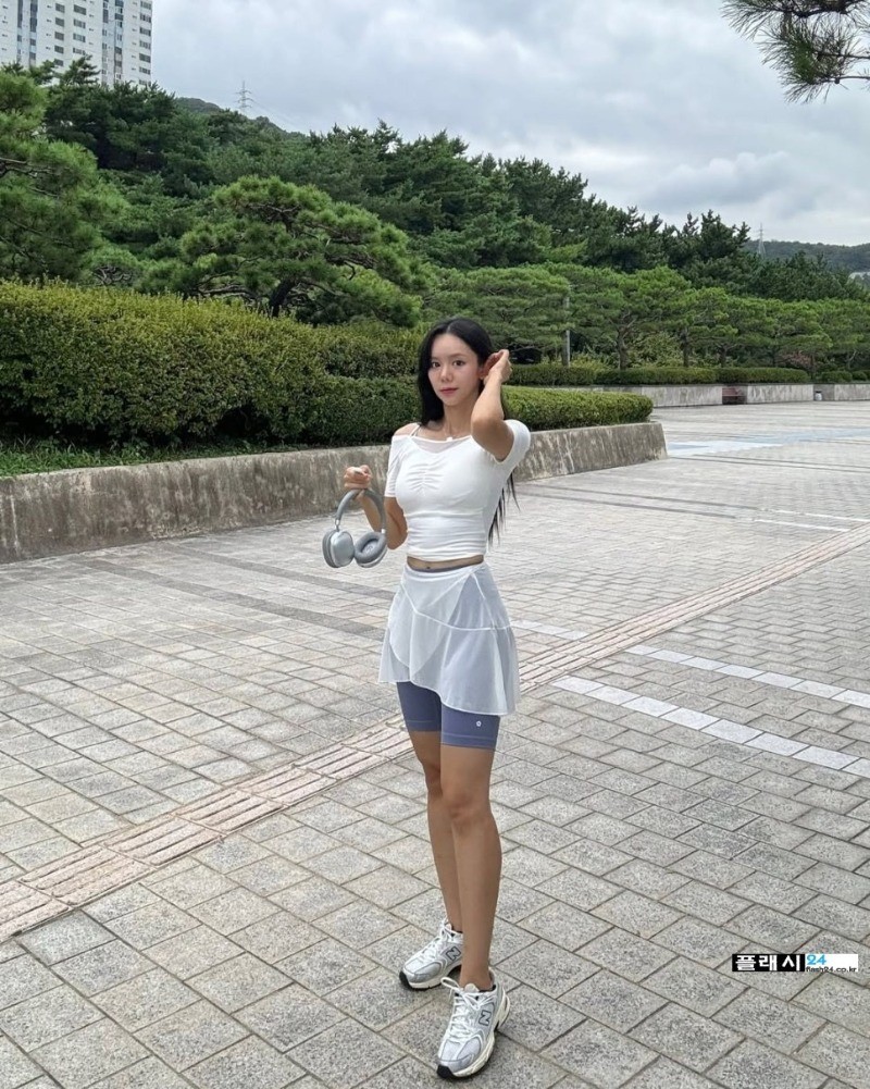 치어리더 강지유 감추고있었네-6