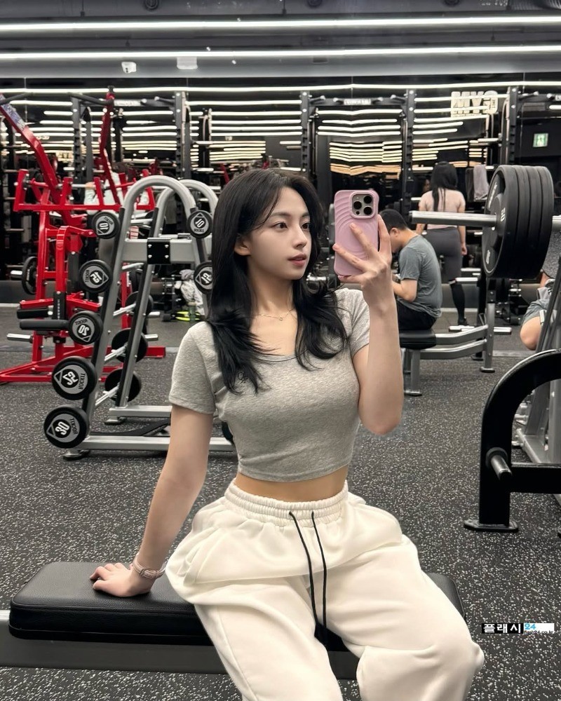 쇠질하는 일반인 카리나 다롱-8
