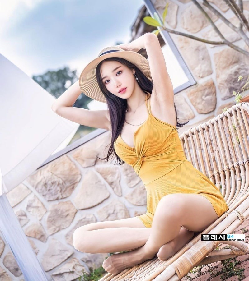 레이싱모델 유리안 거기에 타투가있구나-4