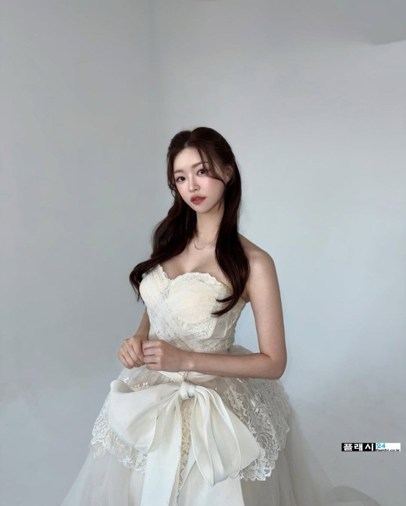 ㅇㅎ)모델 이지현 굴곡이 상당한데-6