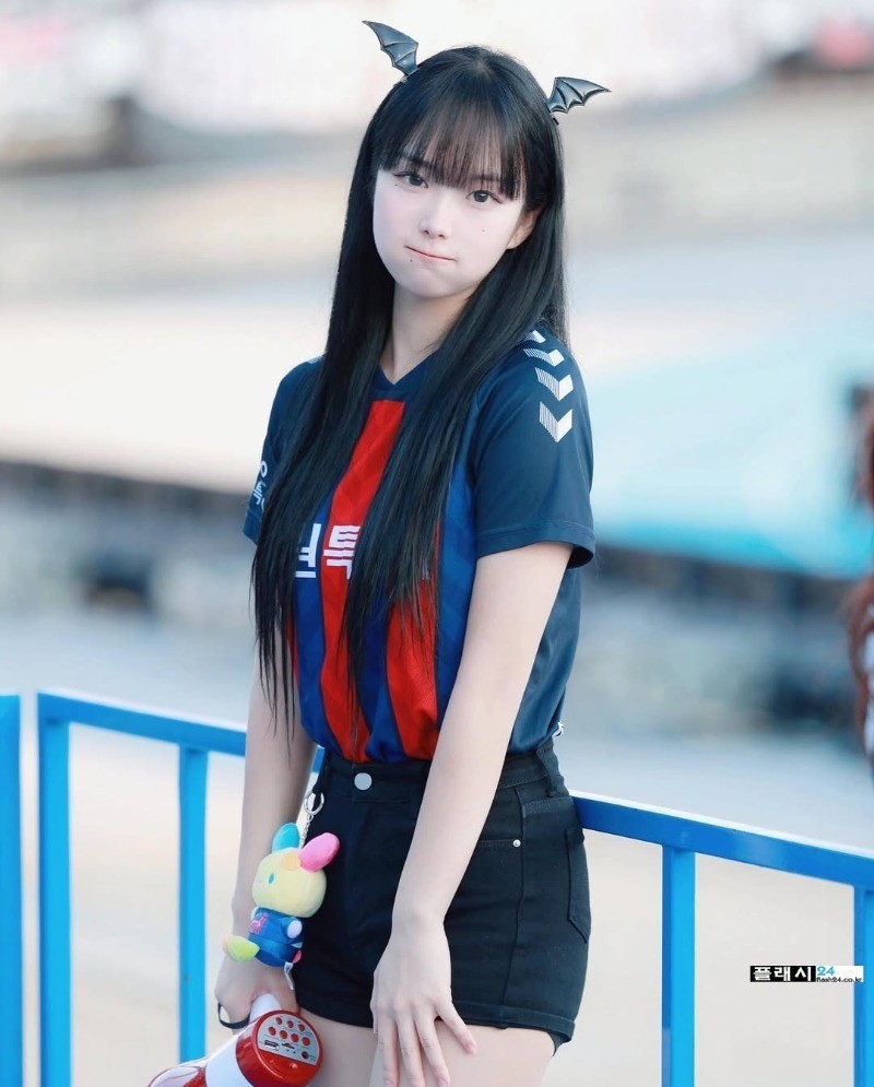 ㅇㅎ)치어리더 박슬비 탄탄한 흰팬츠-5