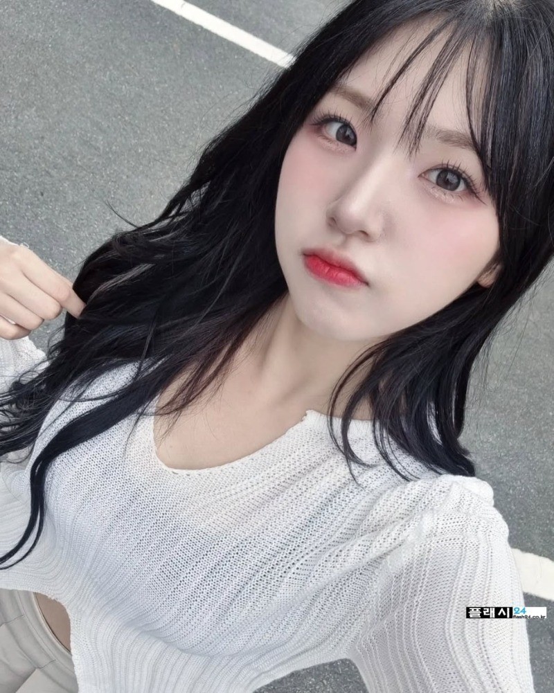 치어리더 염세빈 은근 굴곡진 치어리딩