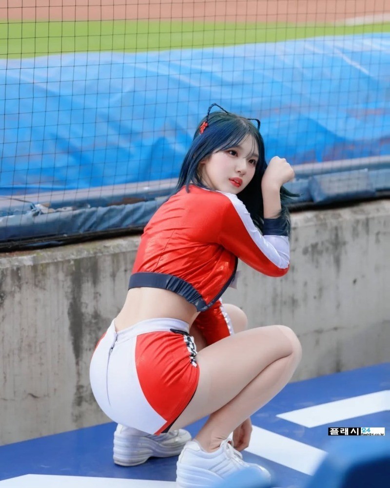 치어리더 염세빈 은근 굴곡진 치어리딩-4