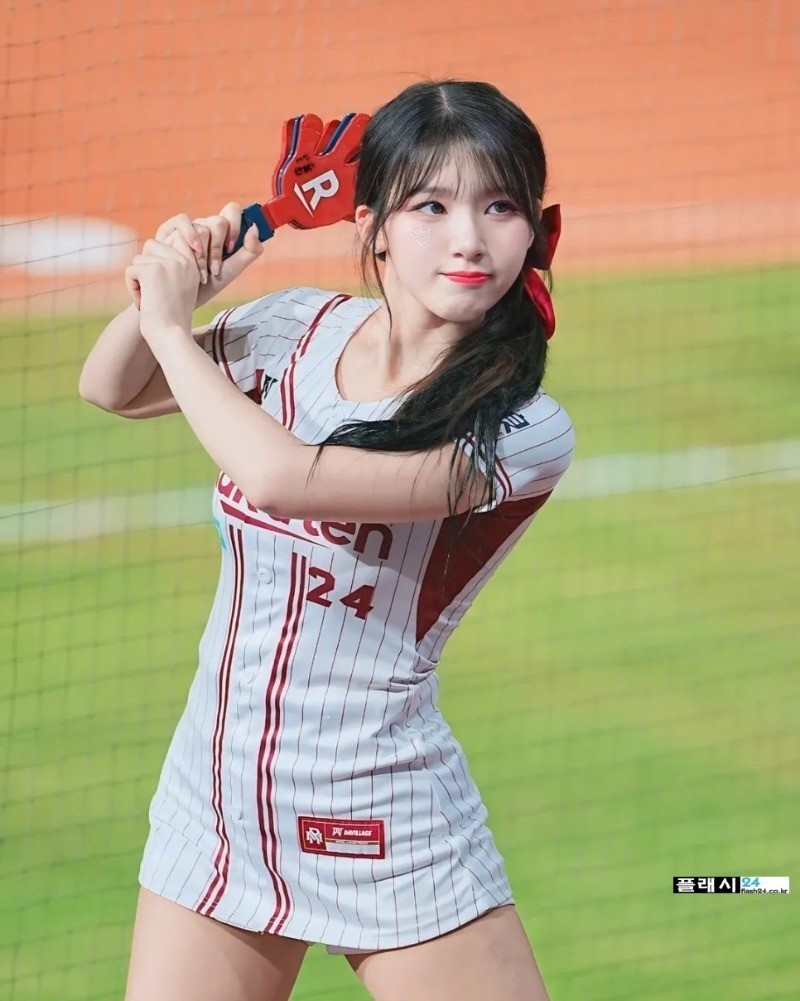 치어리더 염세빈 은근 굴곡진 치어리딩-5