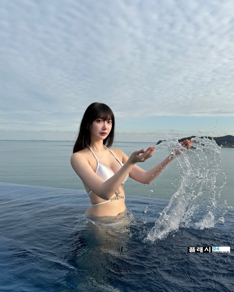 레이싱모델 E다연 볼륨감 인스타-11