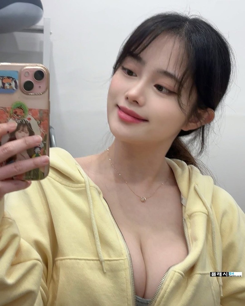 무거워 보이는 필라테스 강사 나은-15