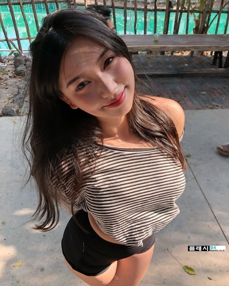 ㅇㅎ)호불호 갈리는 처자의 허벅지-8