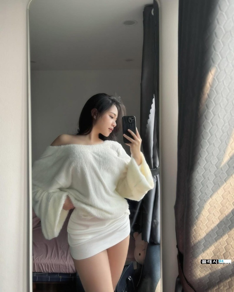 ㅇㅎ)탐나는 여직원 하체 라인-2