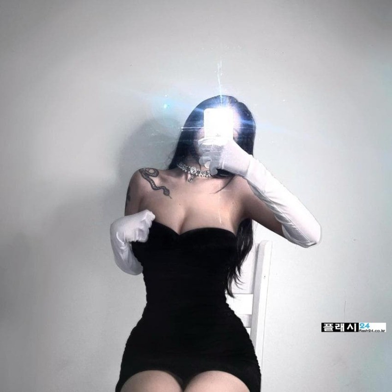 타투 있어도 데이트 가능한 처자-9