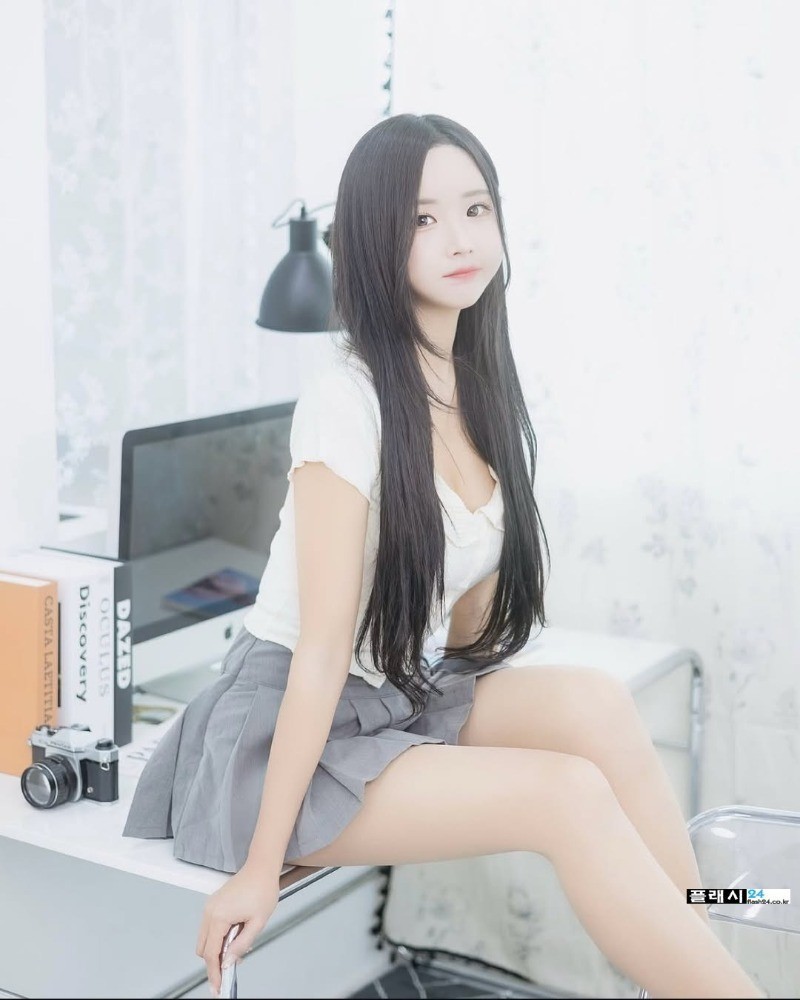 오하빈, 비치에서 빛나는 몸매-14