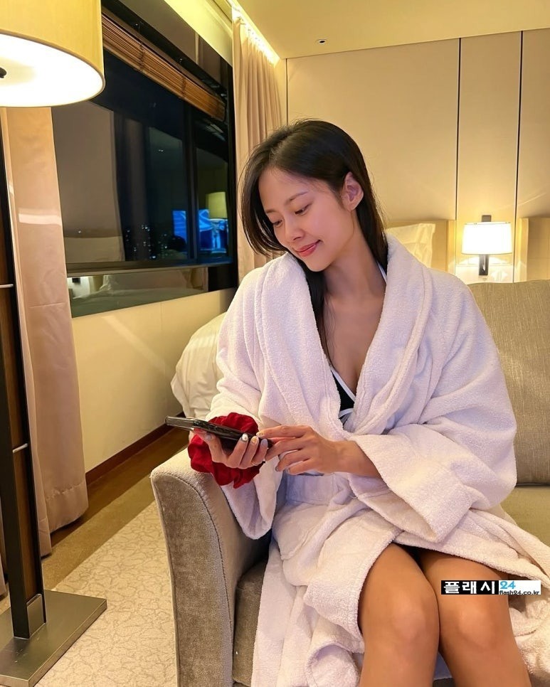 모델 김주희 호텔 바캉스룩 남친시점-3