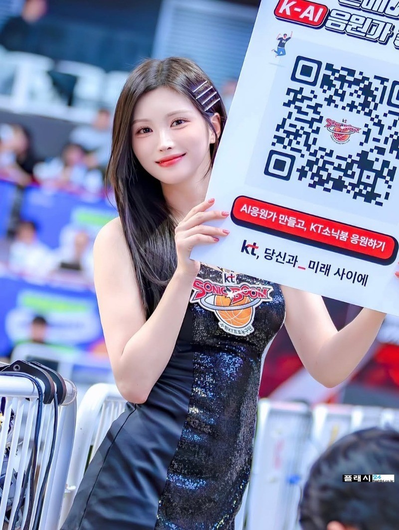 아이돌 급 외모를 가졌다는 김정원 치어리더-6