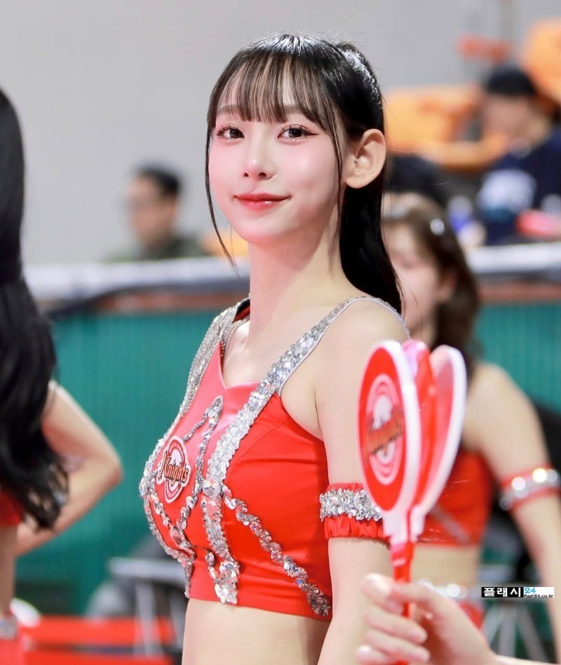 정희정 치어리더 몰랐던 볼륨감-10