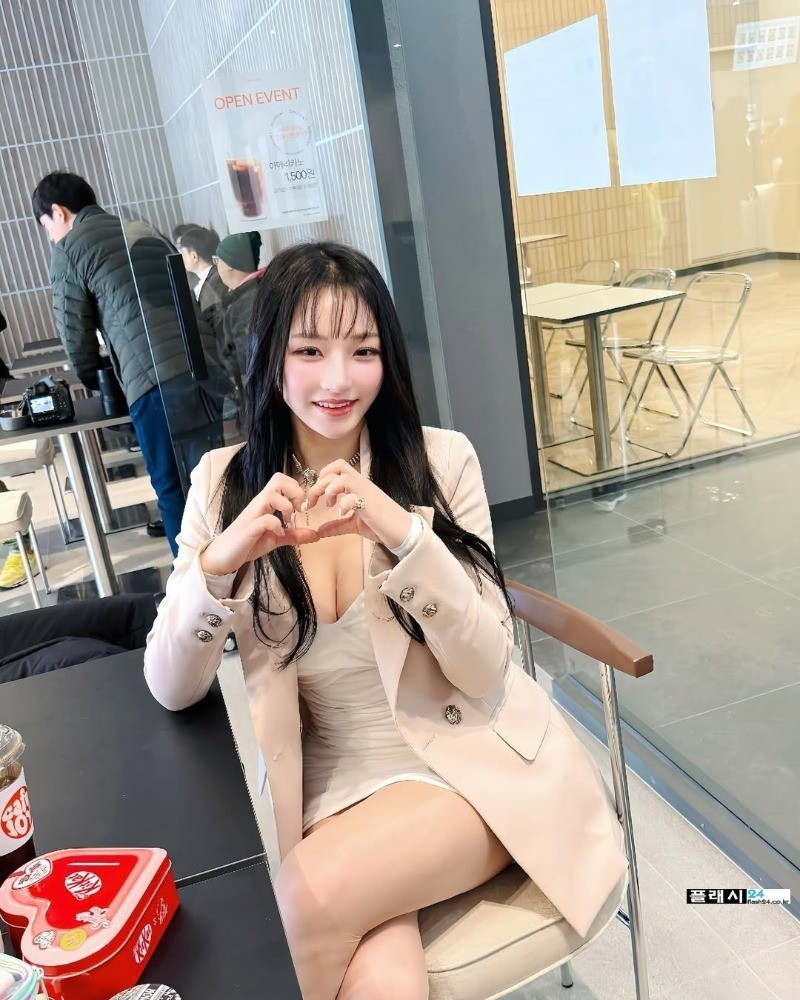 골반만 좋을줄 알았던 레이싱 모델 인플루언서 오은담-10