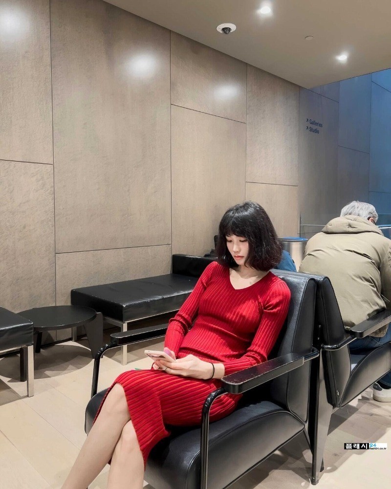 자꾸 안차고 다니는 이희은 사장님-4