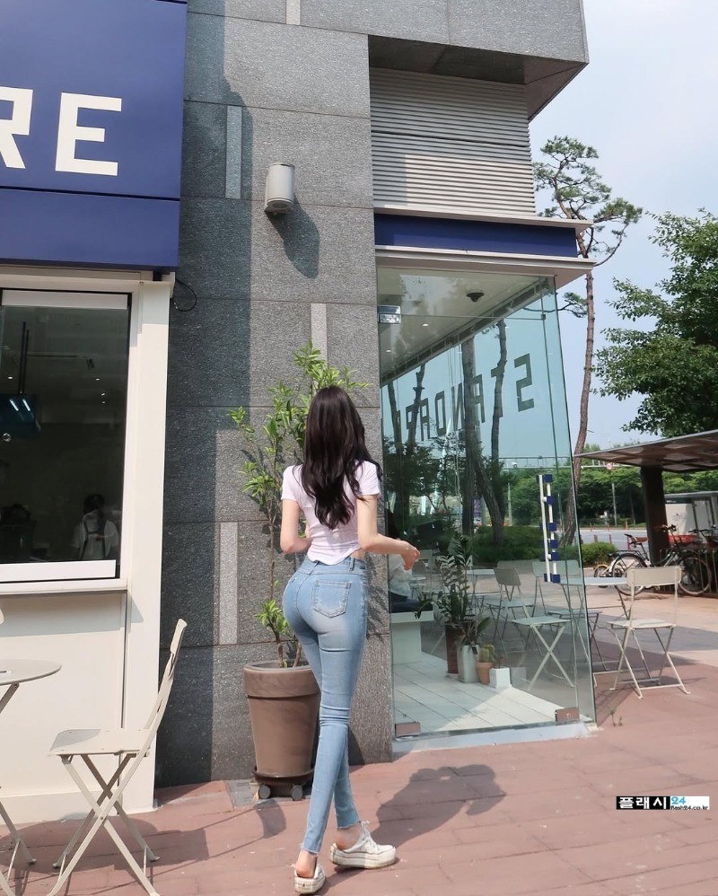 피팅모델 최고의 몸매를 지니셨다는 분 애니스-8