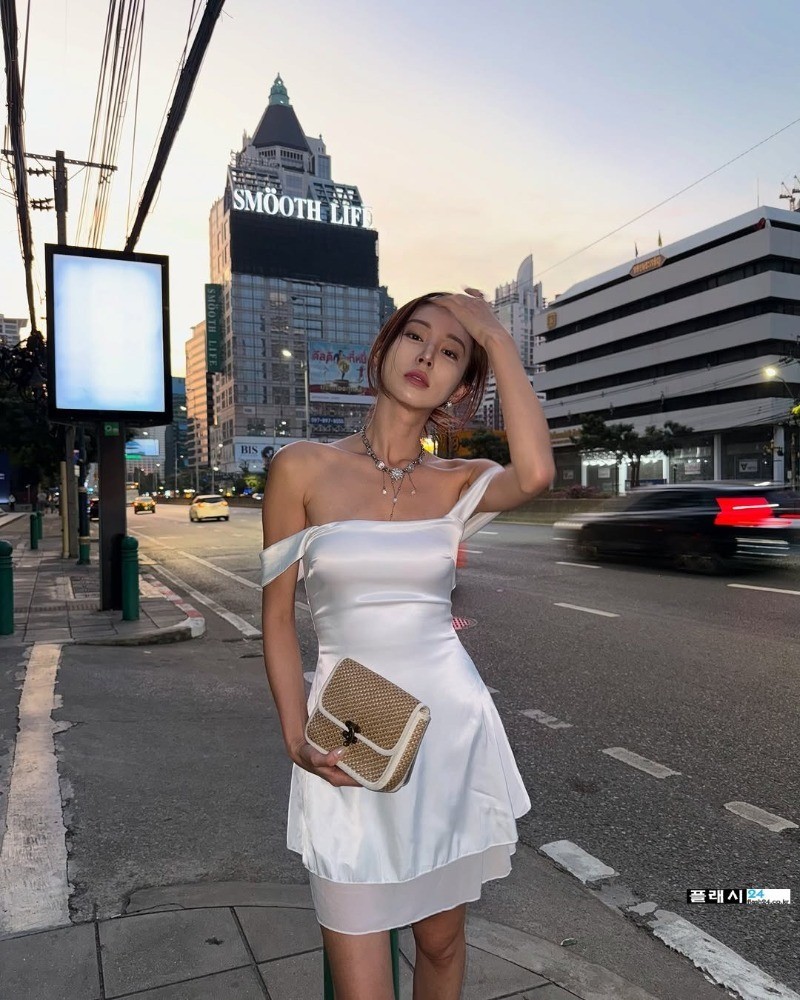 슈퍼모델에서 인플루언서로 성장 김보라 여행룩-3