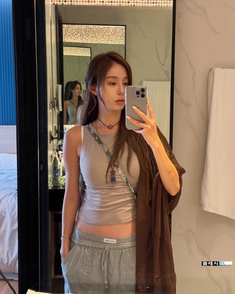 슈퍼모델에서 인플루언서로 성장 김보라 여행룩-4