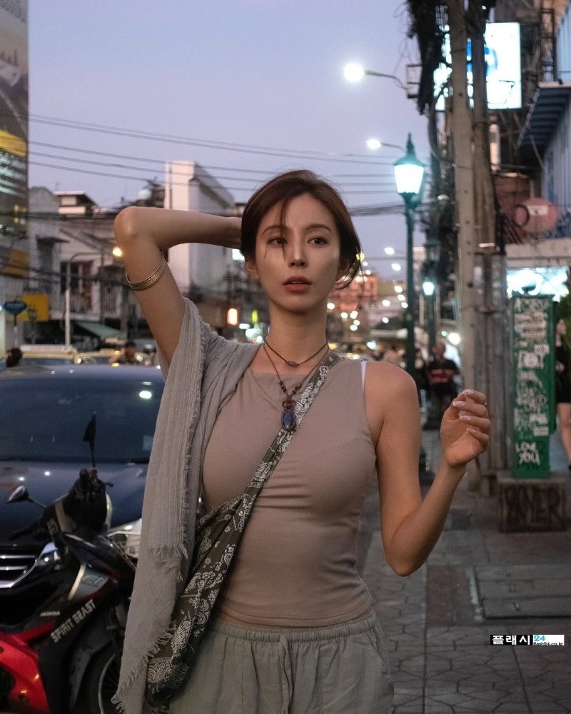 슈퍼모델에서 인플루언서로 성장 김보라 여행룩-12