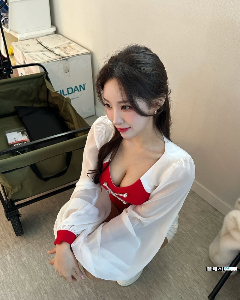 치어리더 이리안 과감한것 보소-8