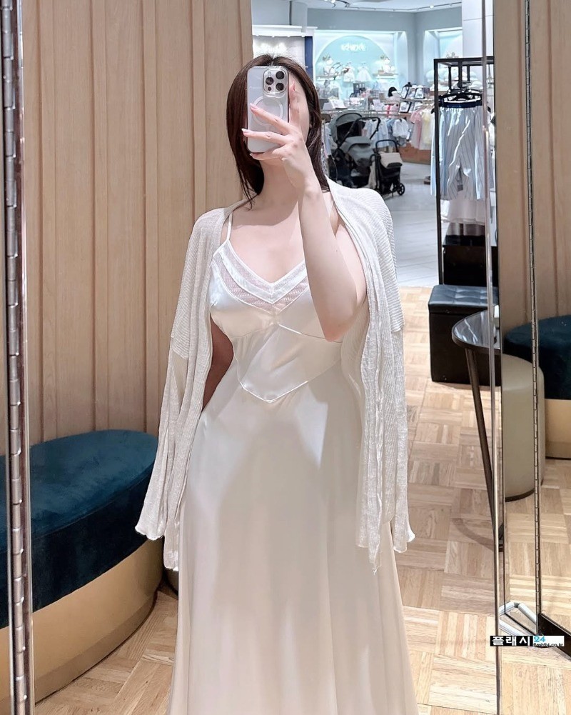 벨라 이 누나 셀카는 참을수없지-2