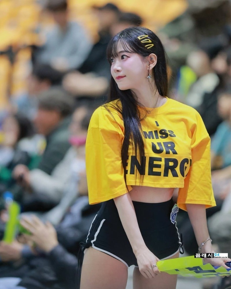 유부녀 된다는 김한나 치어리더-13