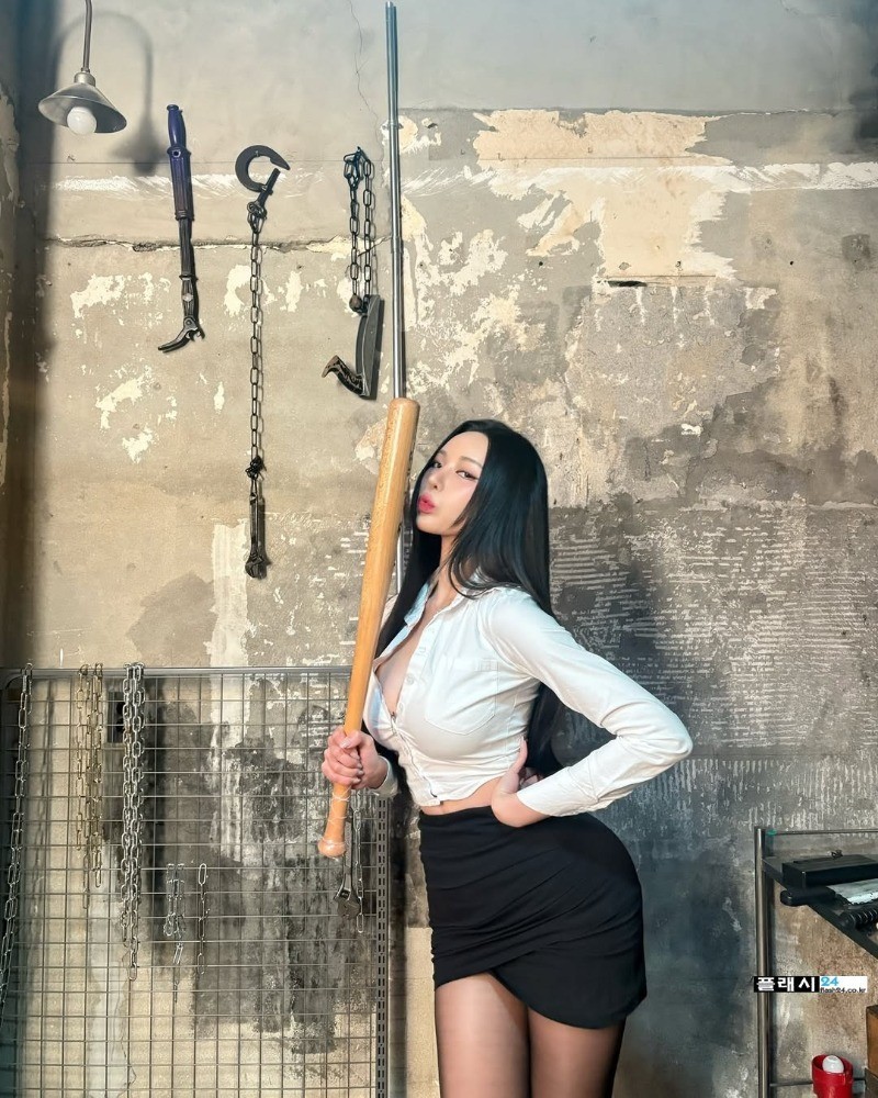 눈빛부터 폭력적인 동그란-13