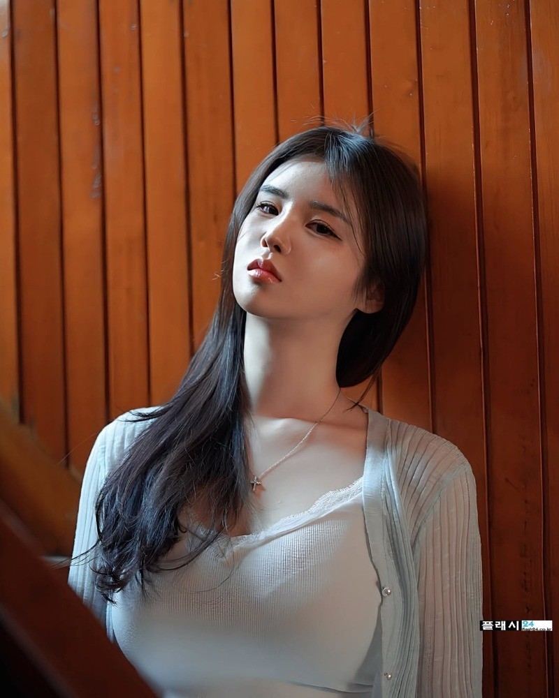 청순과 시크 사이 도라 수영복-2