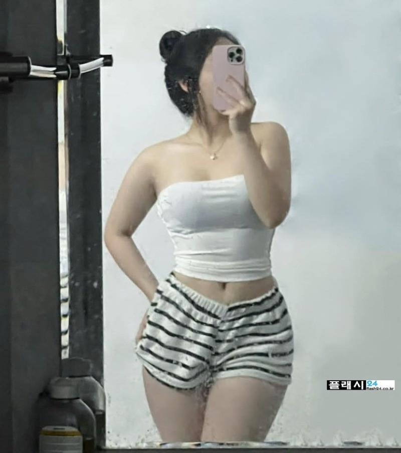 아침에 선호하는 여자친구 셀카-4
