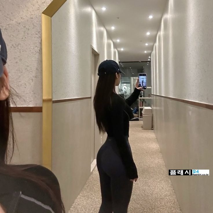 매일 기다려지는 운동후 셀카녀-6