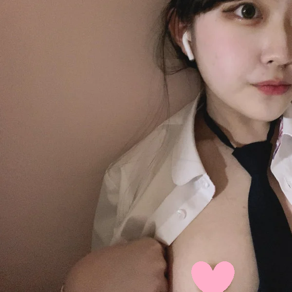 ㅇㅎ) 몸매개쩔면 옷입은게 더 꼴릴때가 있음-14