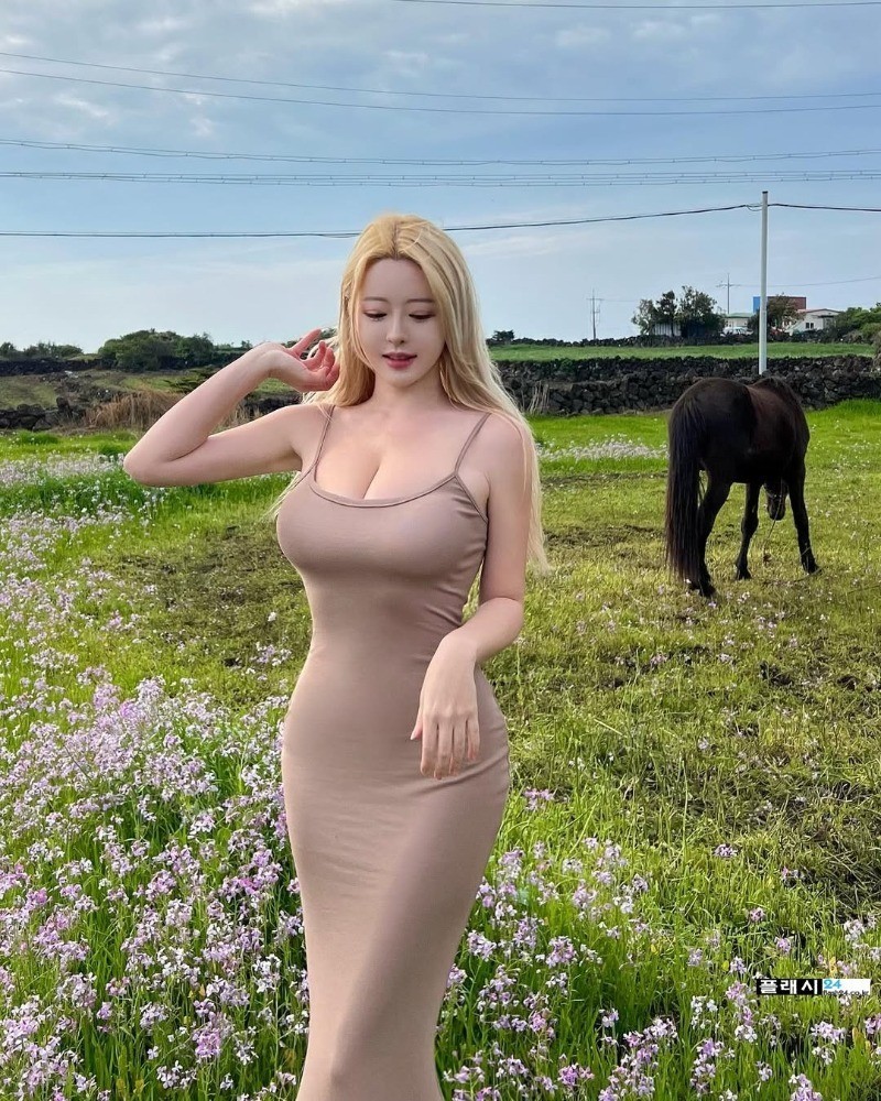 몸매에 자신감있는 인플루언서-9