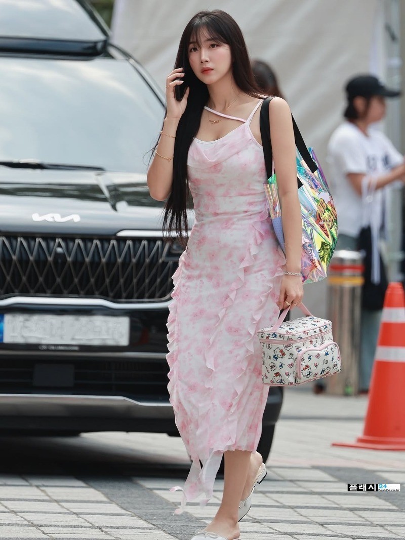 안지현 치어리더 하늘하늘 롱 원피스-13