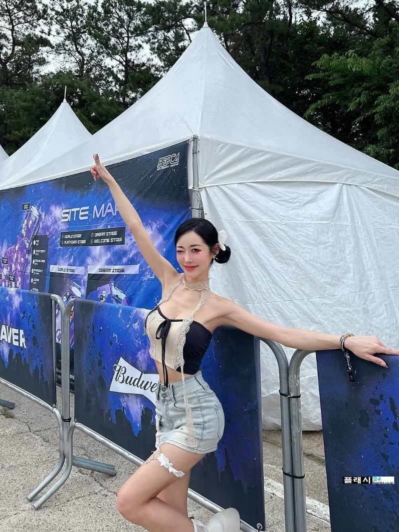 한복의 아찔함 레이싱 모델 이슬비