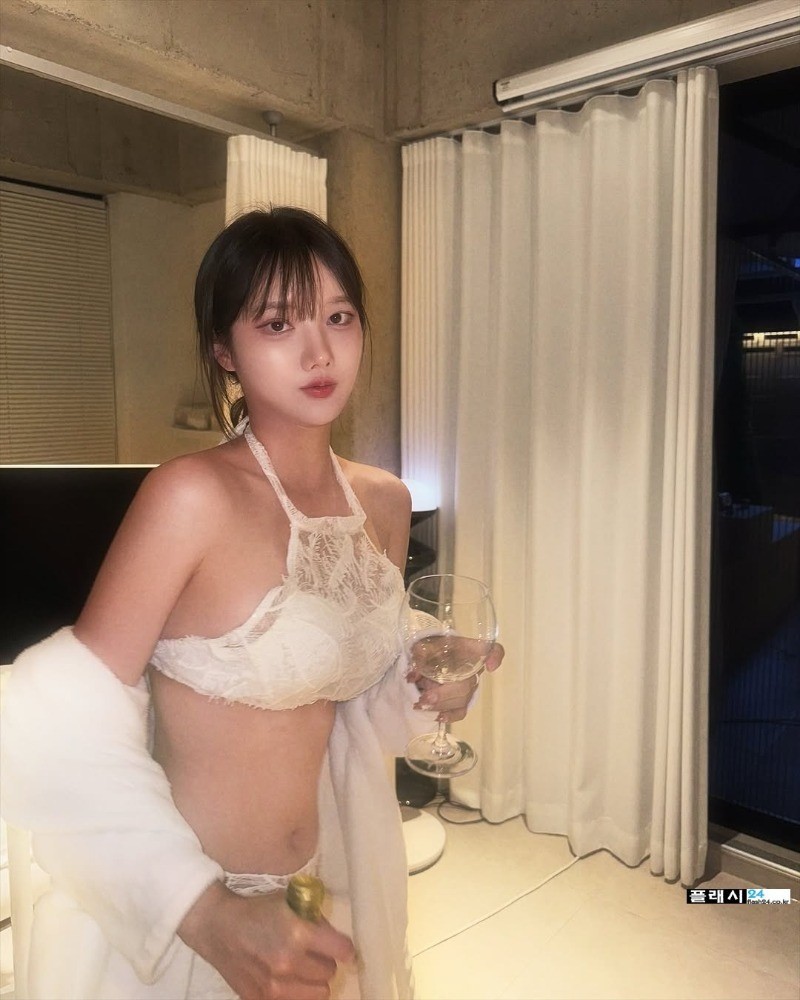 치어리더 이진의 썸머룩-6